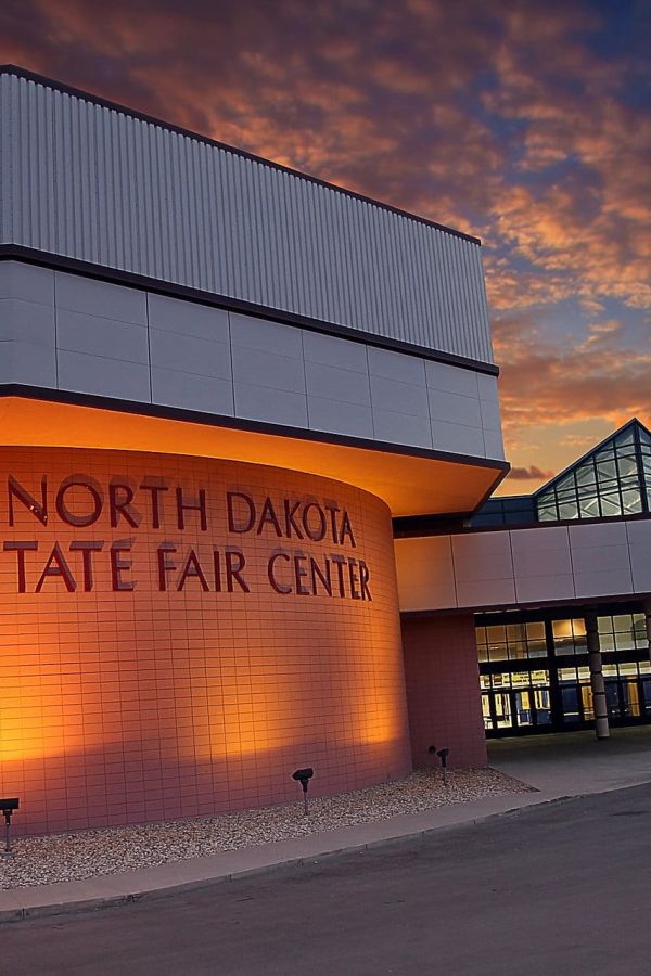 280f90_1b5bfd385632459ea817033682fe7d99-1